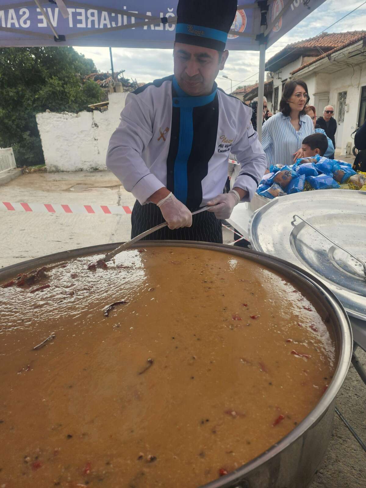 Muğla’da Tarhana Çorbası Almak İçin Kuyruk Oluşturdular 2